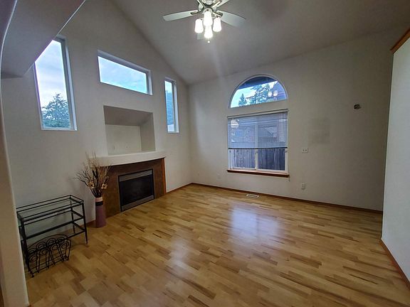 Vaulted high ceiling living room