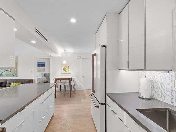 5th image of 568 12th AVE S #568