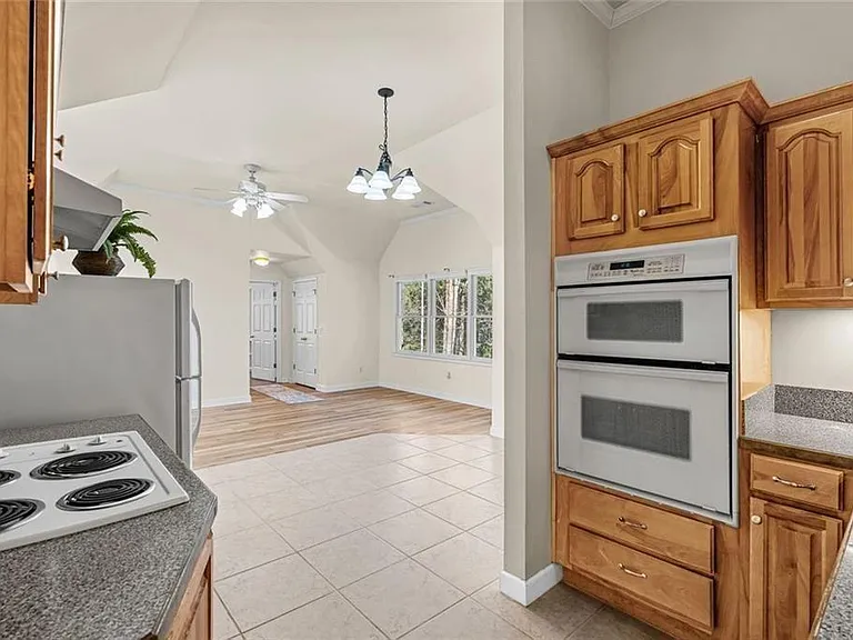 4640 Chestatee Pointe Rd — Photo 11