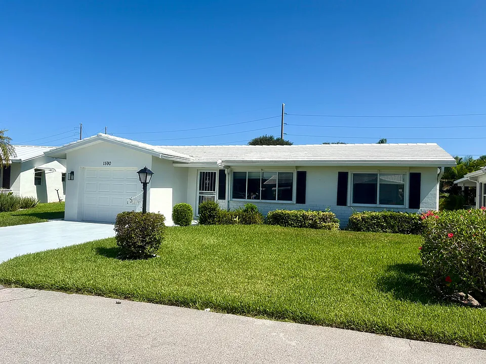 1590 SW 14th Ave
