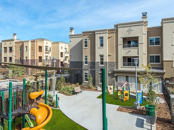 5th image of 8 Creekside Pl #1200