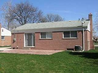 2nd image of 3550 Richmond Ave
