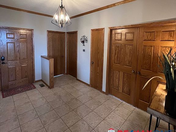 5th image of 205 Bullard Dr