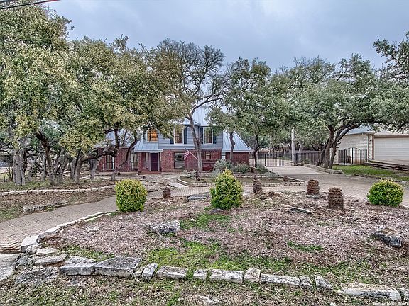 2nd image of 913 MISTY WATER LN