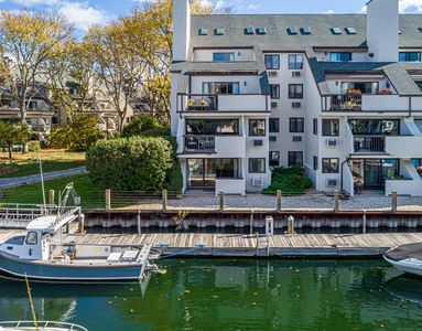105 Harbor Dr APT 140, Stamford, CT, 06902