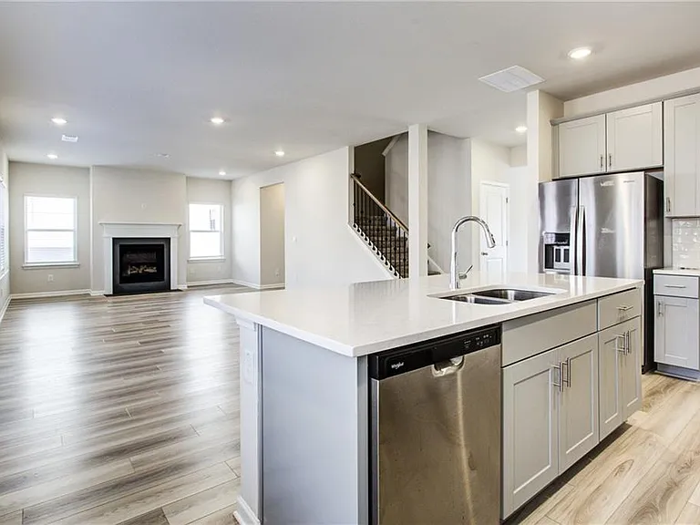 61 Longleaf St — Photo 8