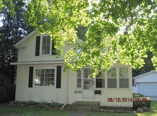 409 N 4th St, Oregon, IL 61061