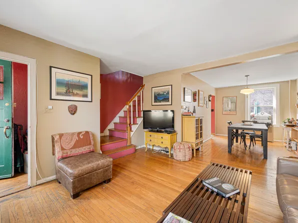 49-16 39th Avenue image 1 of 12