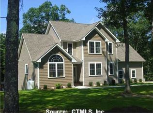 23 Fieldstone Rd, Dayville, CT 06241