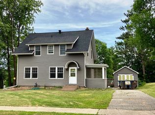 104 Hartley Ave, Coleraine, MN 55722