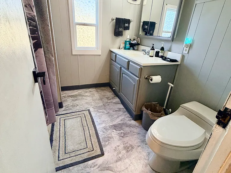 306 E 41st St #10 — Photo 8