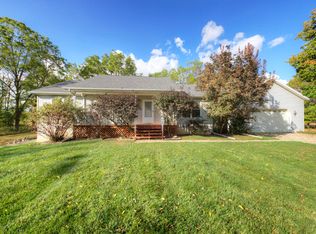 4139 Cooper Rd, Stockbridge, MI 49285