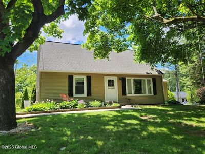9 Elliot Avenue, East Greenbush, NY, 12061