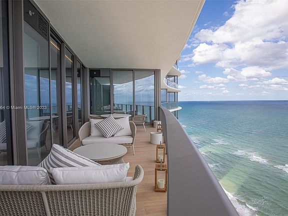 3rd image of 15701 Collins Ave APT 2604
