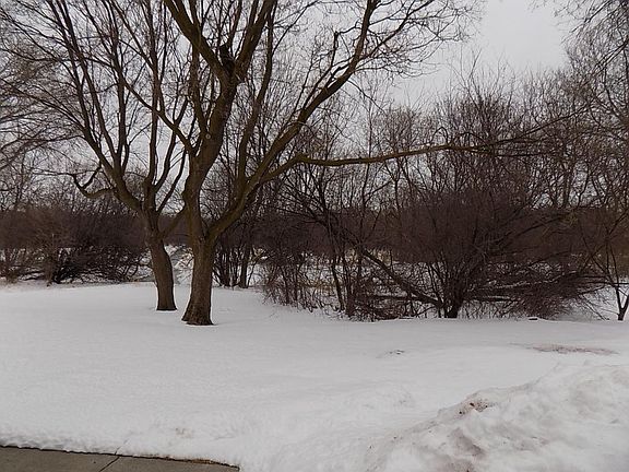 2nd image of 2567 Brookdale Ln