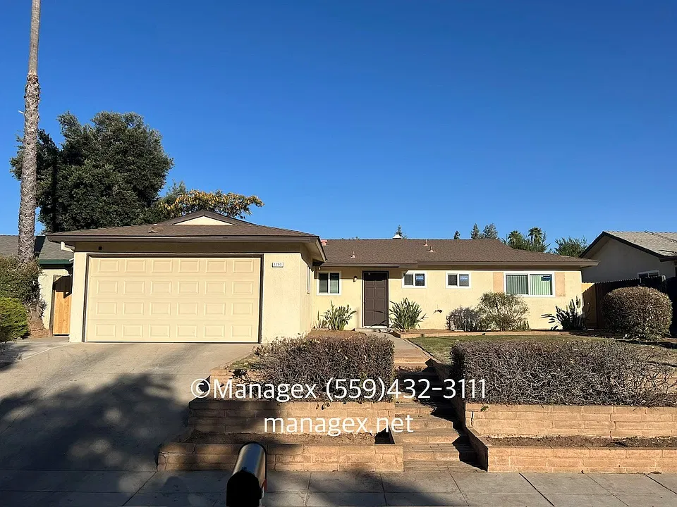 1260 W Dyer Ave