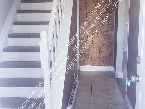 2nd image of 1119 Abbey Ct