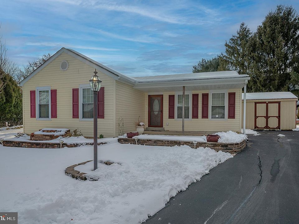 1st image of 34 Cambridge Ct
