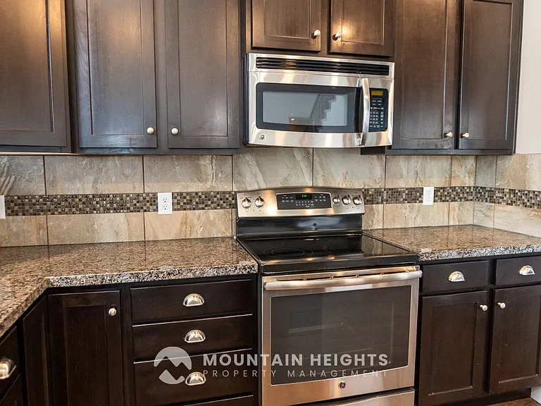 3953 W Sand Lake Dr — Photo 10