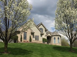 N25W30758 Overlook Ct, Pewaukee, WI 53072
