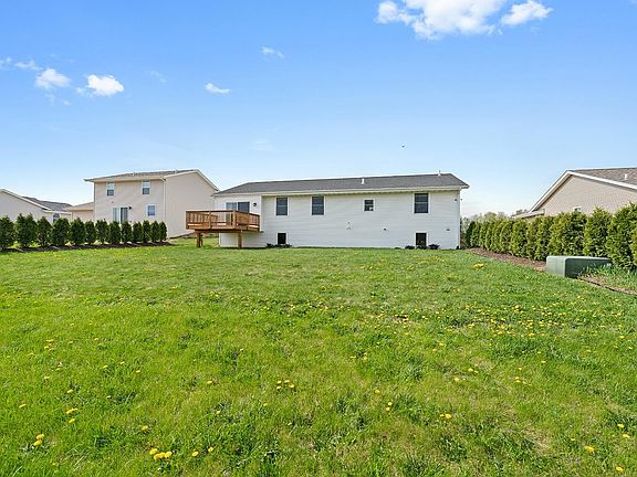 4th image of 3842 Scarlet Oak Dr