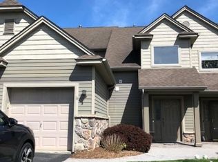 11 Cornwall Ct, Hamburg, NJ 07419