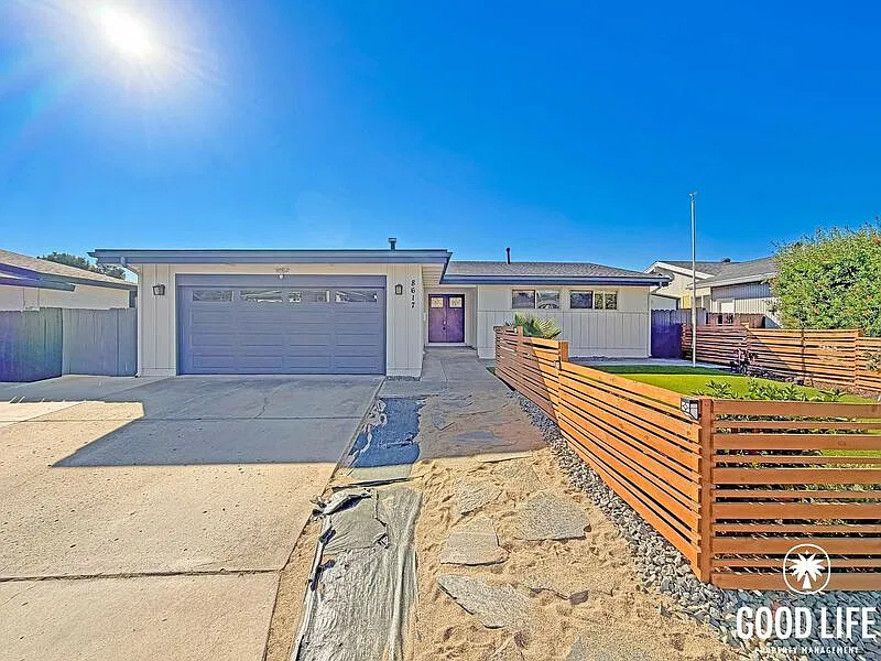 8617 Carlton Oaks Dr