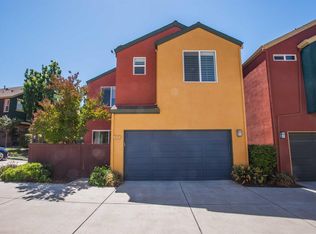 828 Gold Ln, West Sacramento, CA 95691