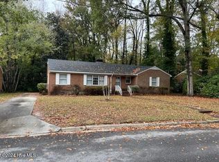 1905 Brook Rd, Greenville, NC 27858