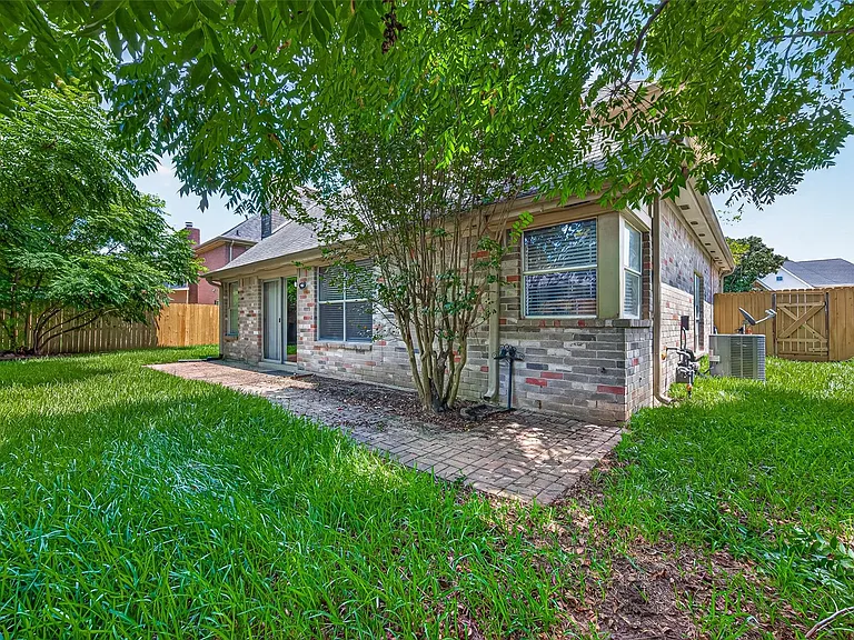 2922 Cotton Stock Dr — Photo 48