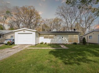 1252 Ebeling Dr, South Bend, IN
