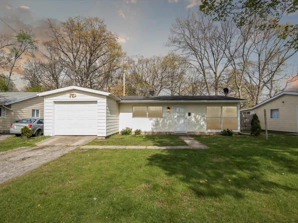 1252 Ebeling Dr, South Bend, IN 46615