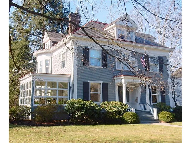 114 Centennial Ave photo 1