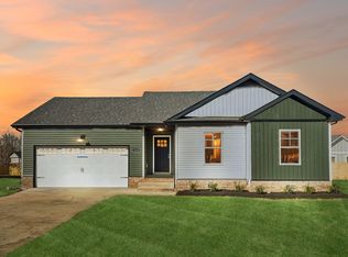 1215 Kendall Dr, Clarksville, TN 37042