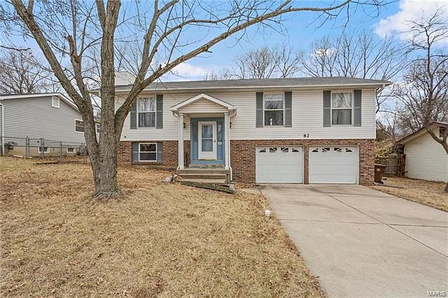 2nd image of 82 Julie Ln