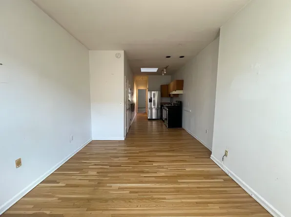 85 Jefferson Street image 8 of 18