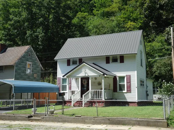 22385 Rocket Boys Dr, Welch, WV 24801