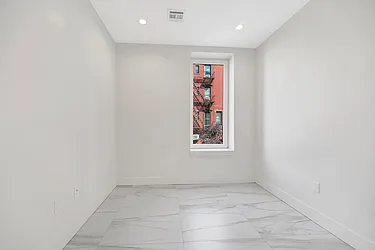 Rented by Prime Square Realty