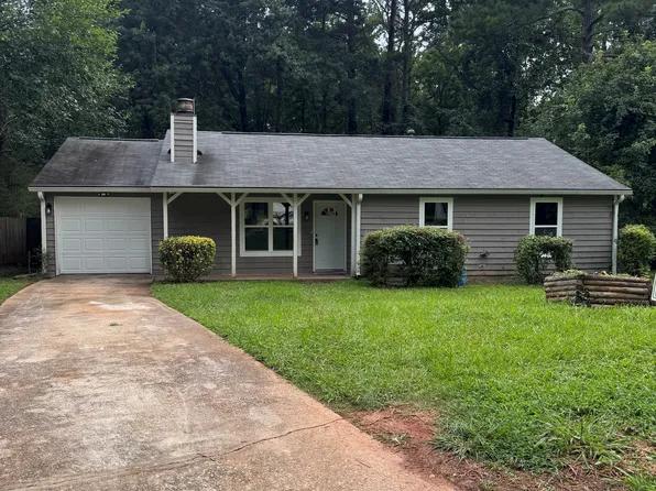 4909 Bayside Ct, Stone Mountain, GA 30088