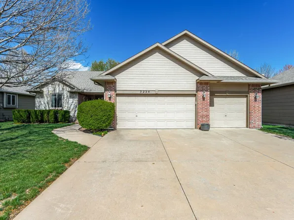 3234 N Forest Lakes St, Wichita, KS 67205