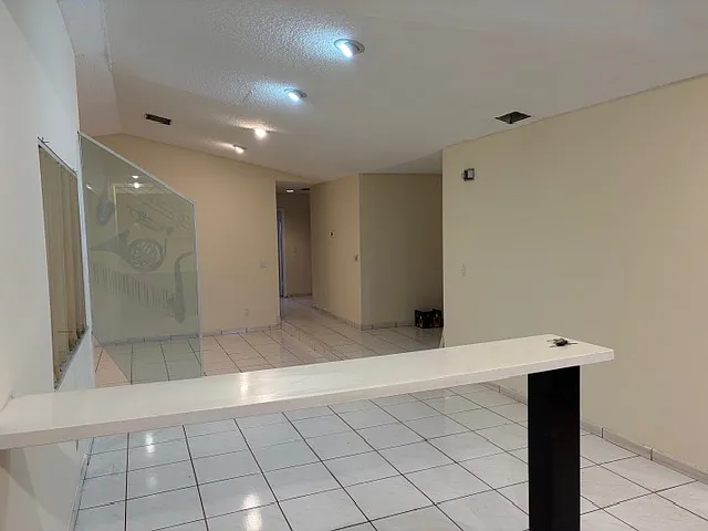 731 SW 95th Way — Photo 8