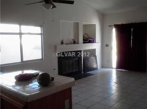 4th image of 2424 Old Town Dr