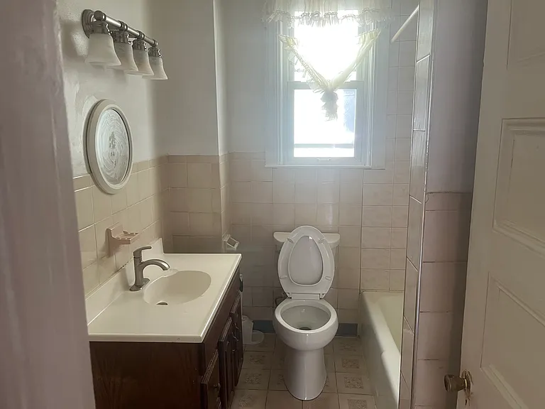 58 Aspinwall Ave #1 — Photo 9