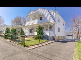 125 N Cliff St, Ansonia, CT 06401