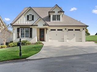 574 Whitehall Rd, Chattanooga, TN 37405