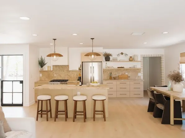 1806 Stewart St, Oceanside, CA 92054