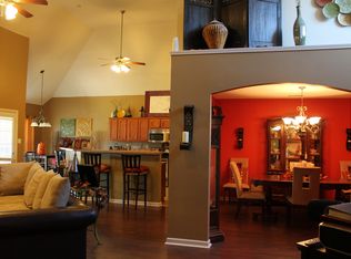 7077 Willow Point Dr, Horn Lake, MS 38637