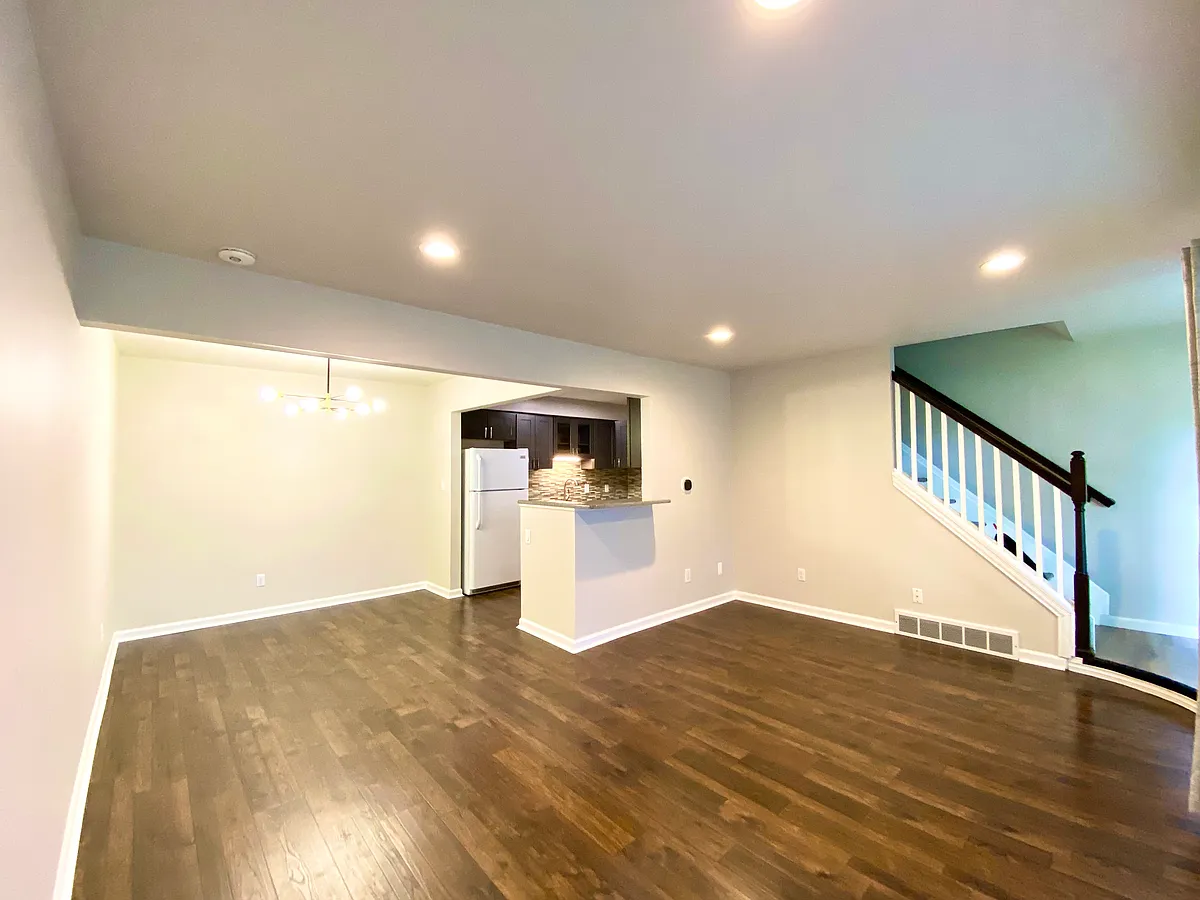 Building Photo - 8201 Kennedy Cir #3