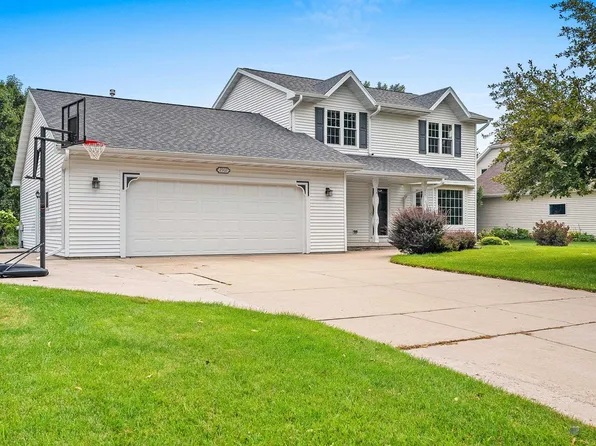 2907 Baylite Dr, Green Bay, WI 54313