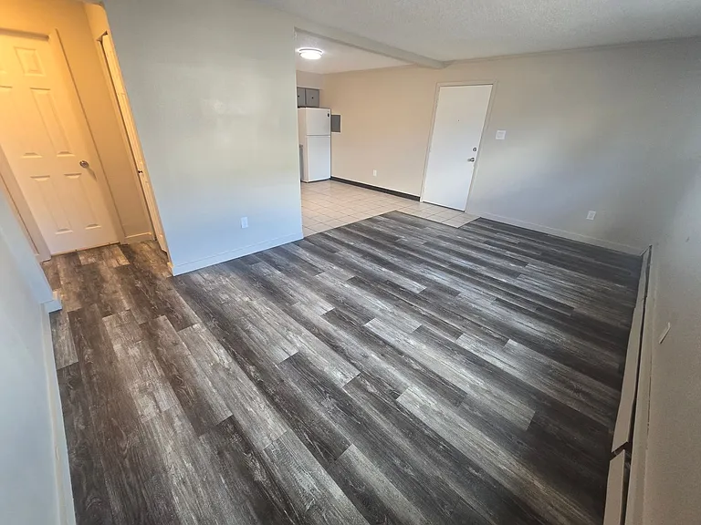 1936 Vinewood Ln — Photo 25
